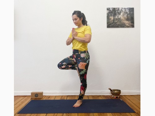 Yoga am Abend - auf Triviar