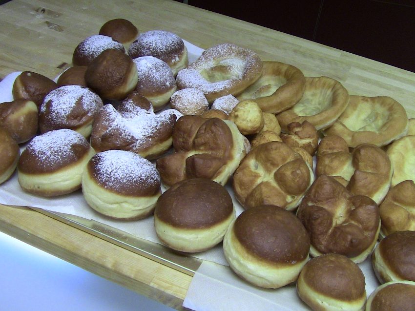 Backkurs in Augsburg - Krapfen, Quarkbällchen, Strauben uvw.