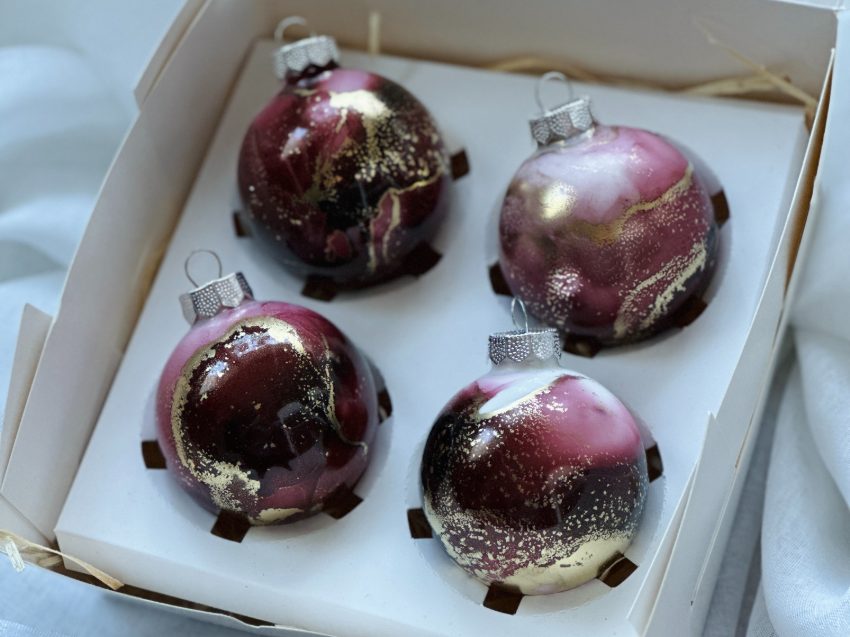 DIY Christmas Kugeln gestalten in Leipzig - mit Alcohol ink