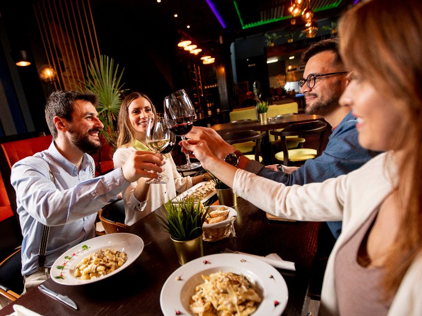 Krimidinner in München - Spannung, Rätsel & Genuss erleben