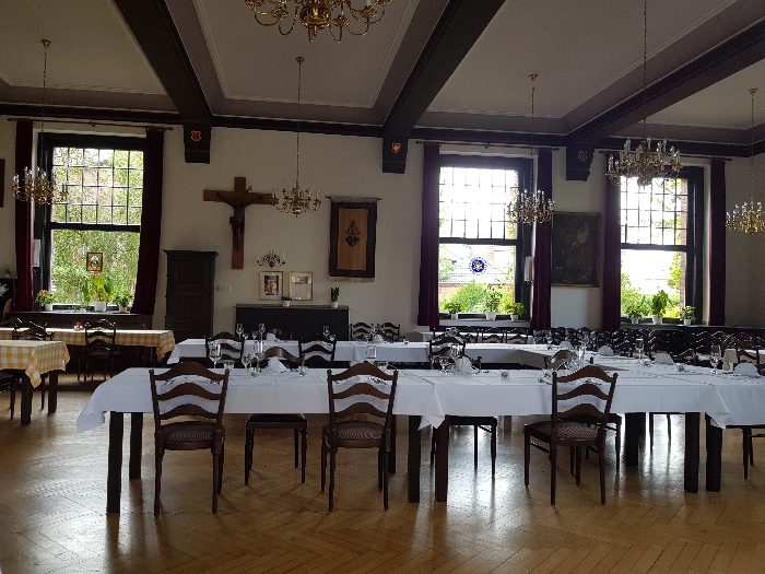 Der große Speisesaal - Triviar