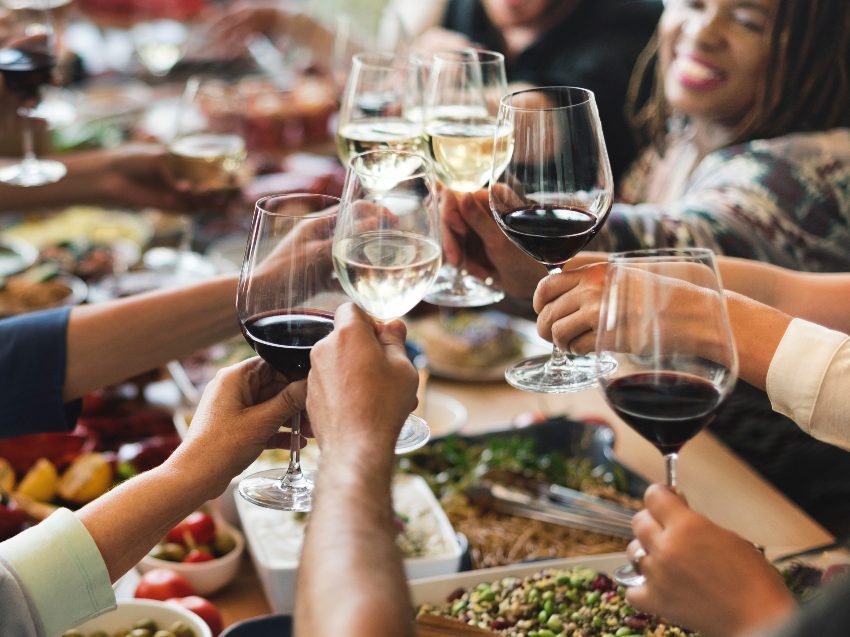 Hidden Dinner Tour in Hamburg - Lokale Spezialitäten entdecken